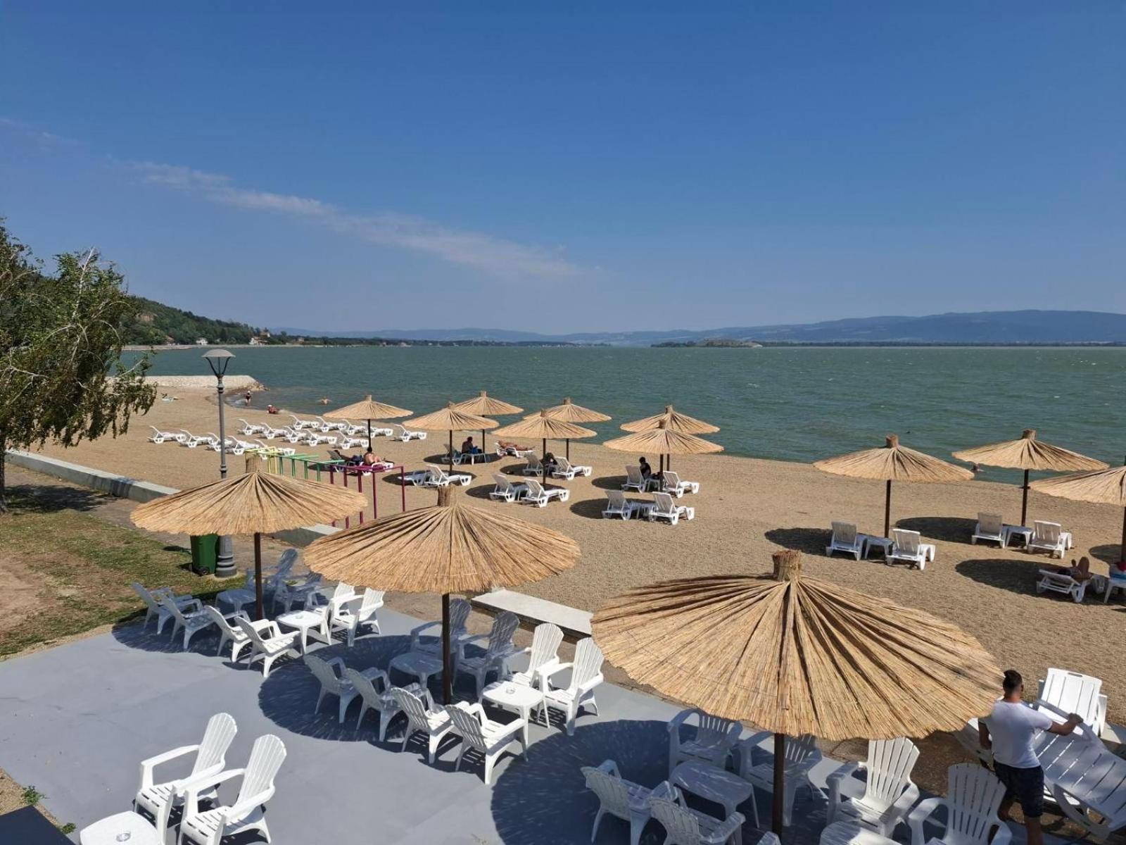 Hotel Moms House à Golubac Extérieur photo